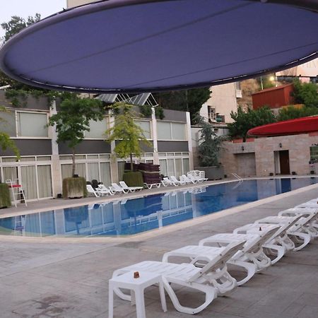 Grand Kadri Hotel - History Marked By Cristal Lebanon Zahlé 外观 照片
